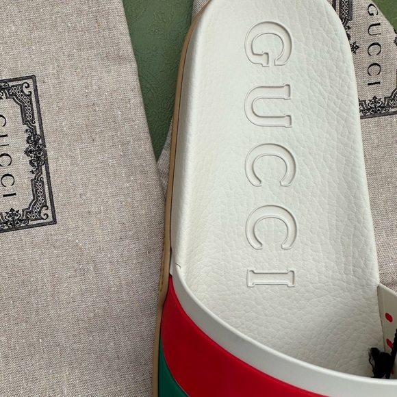 Authentic Gucci Cream Red Green Logo Interlocking G Slide Sandals Size 10 Men's - Picture 8 of 10